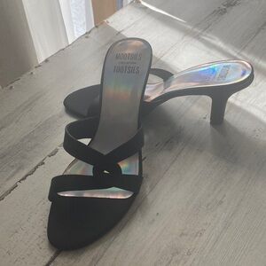 Classy Mooties Tootsies  Black Strappy Heels
